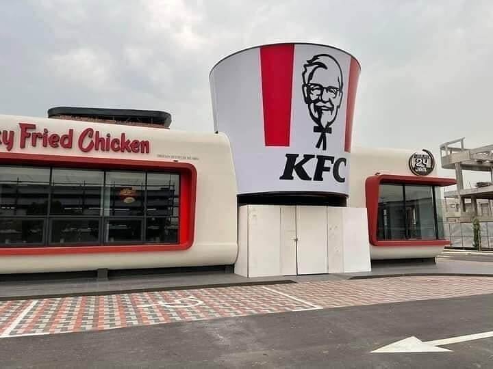 KFC-Bandar-Bukit-Raja-font-view