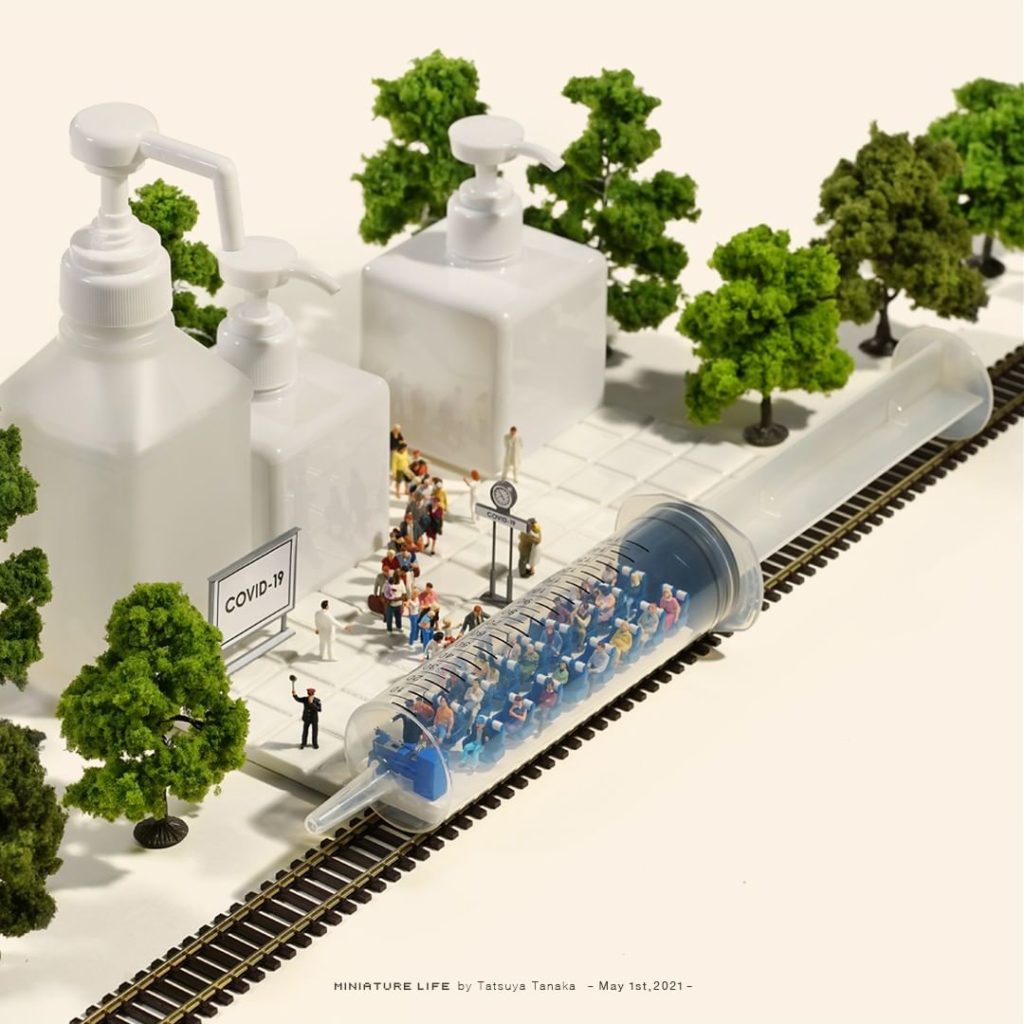 miniature-vaccine-train