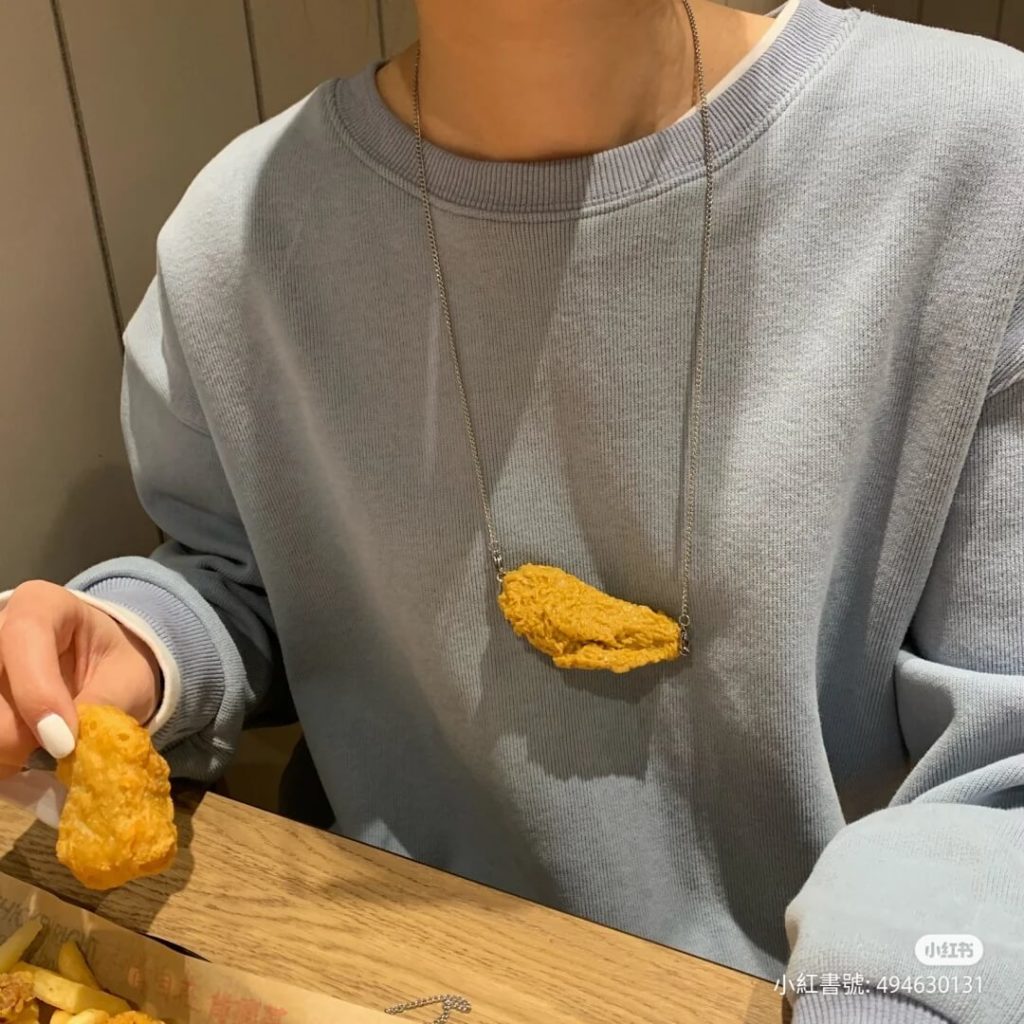 fried-chicken-necklace-funny