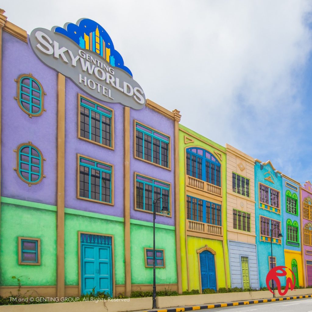 genting-skyworlds-hotel-colorful