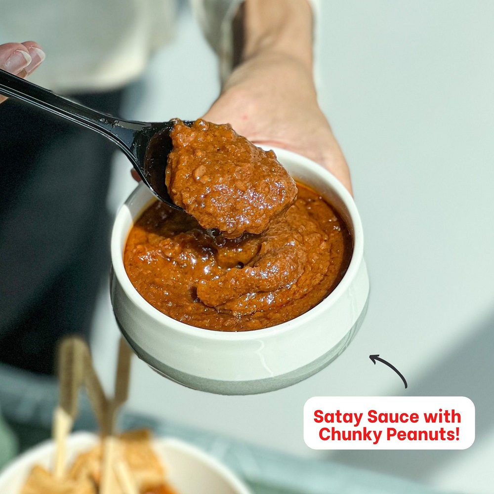 family-mart-satay-oden-sauce-with-chunky-peanuts