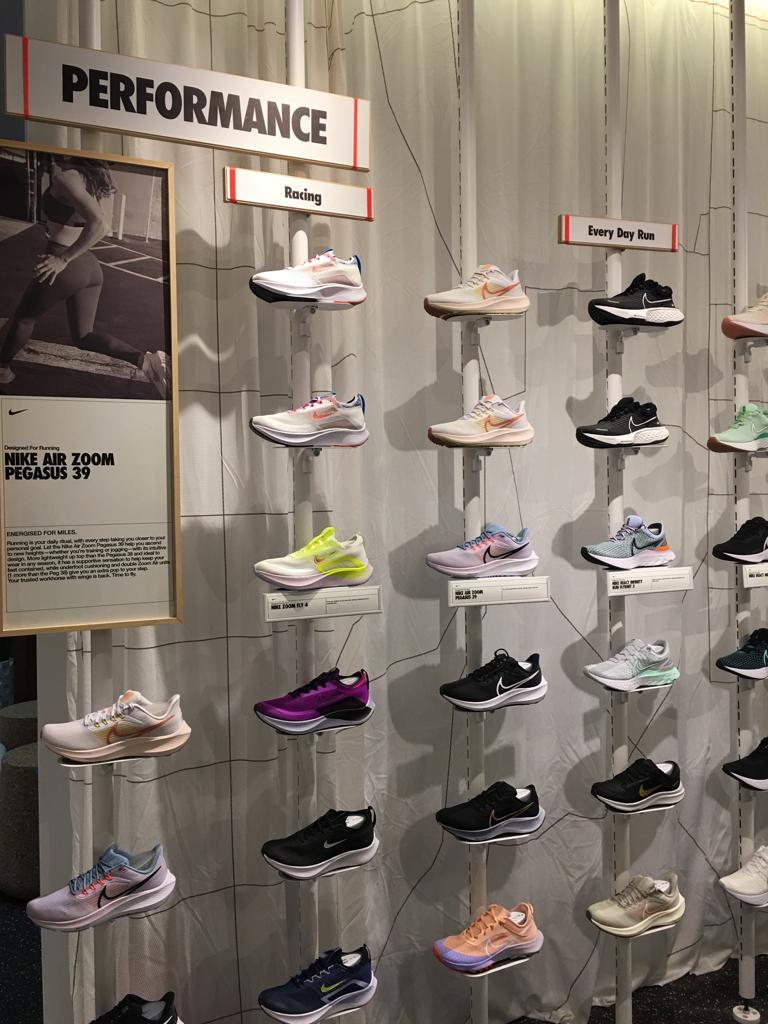 nike-sunway-pyramid-shoe-performance