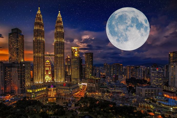 Largest Supermoon Over Malaysian Skies 31 August 2023 Feature