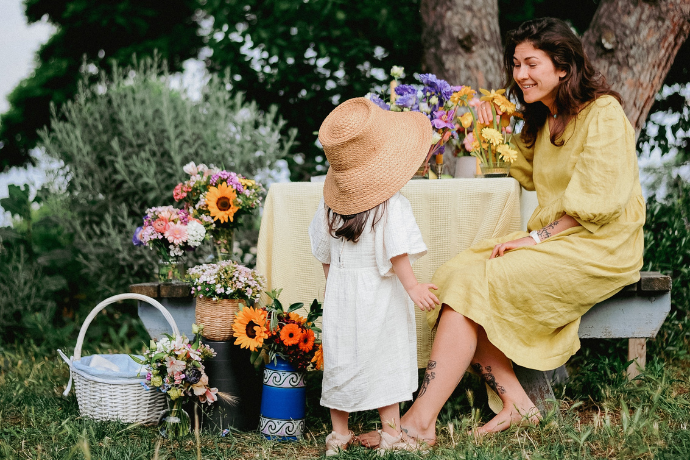 8-characteristics-of-growing-up-without-love-1