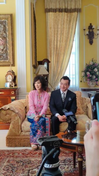 Intern Diary First Time Meet With Bill Chan Shek Sau Michelle Yim Wai Ling 2
