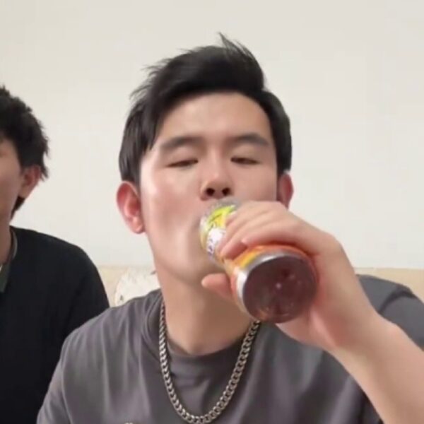 fake-jay-chou-ambassador-of-fake-kang-shi-fu-iced-lemon-tea