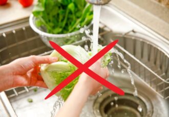 3 wrong way for wash vegetable