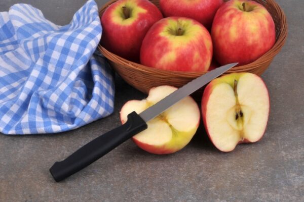 8 Kinds Of Fruits That Make Your Hair Grow Faster (6)