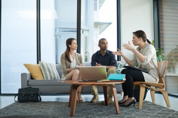 8 Ways To Avoid Awkward Social Situations (3)