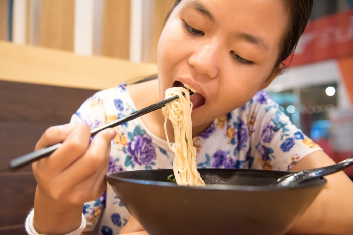 What Are The Risks Of Eating Food That Is Too Hot?4