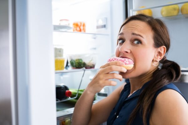 9 Signs Your Body Shows That Indicate You’re Not Getting Enough Sleep!3