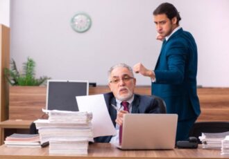 Workplace Differences Between The '80s, '90s, And 2000s Generations