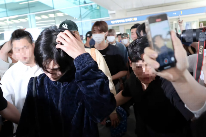 About Sasaeng Fan Stalker Fans