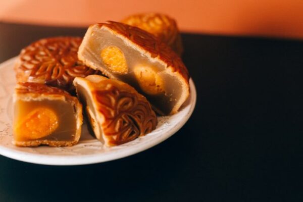 Double Yolk Lotus Seed Paste Mooncake