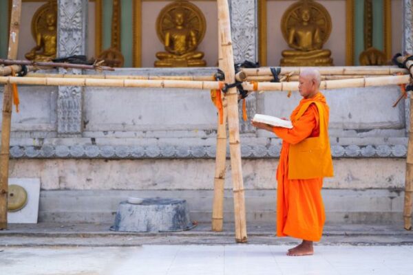 How to Address Thai Masters Understanding the Differences Between Luang Por, Luang Pu & Ajarn