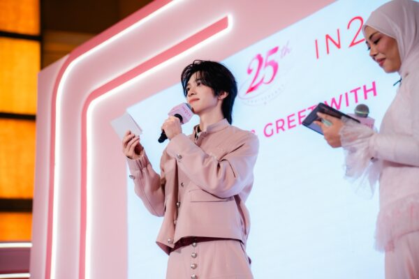 WayV Hendery (4)