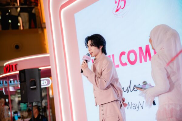 WayV Hendery (7)