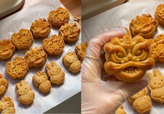 🥮 Cantonese Style Salted Egg Yolk Lotus Paste, Pineapple & Black Sesame Mooncakes