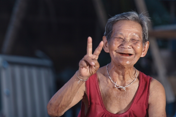 4 elders behavior of making life harder (1)
