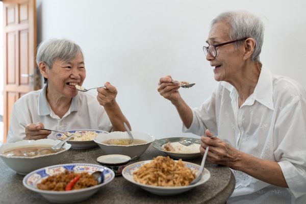 4 elders behavior of making life harder (2)