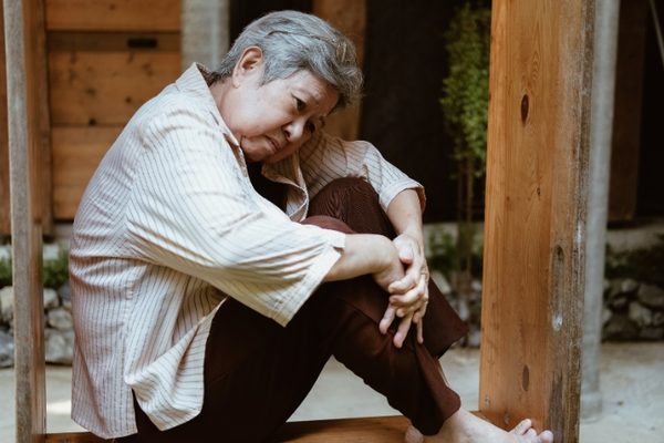4 elders behavior of making life harder (3)