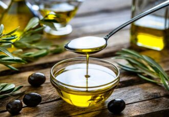 Can Drinking Oil Protect Your Stomach What Does the Science Say
