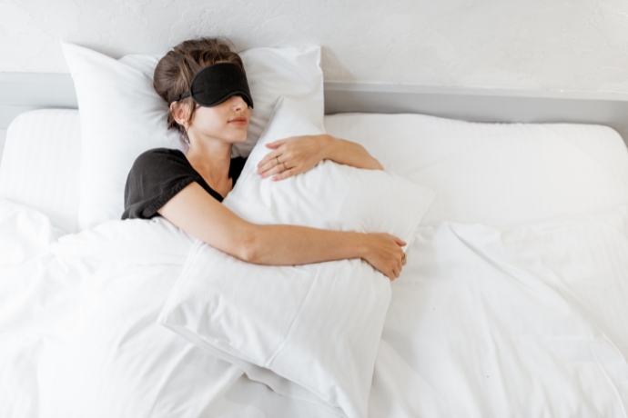Need two pillows to sleep (4)